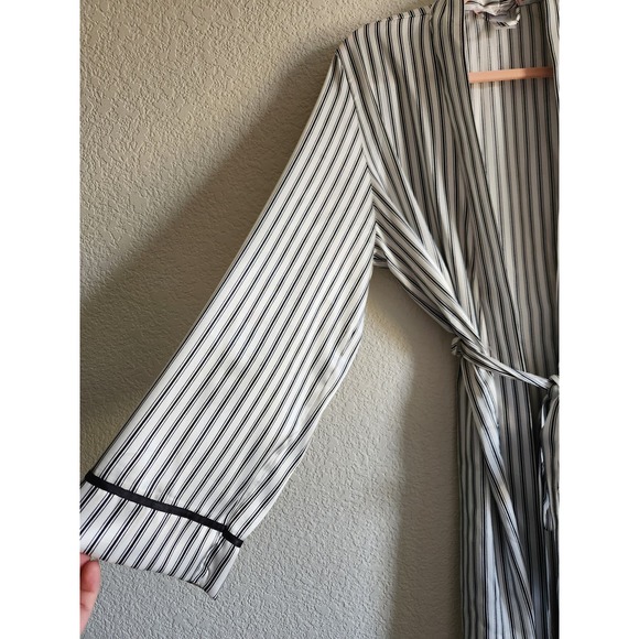 Linea Donatella White and Black Glam Robe L/XL - Picture 3 of 6